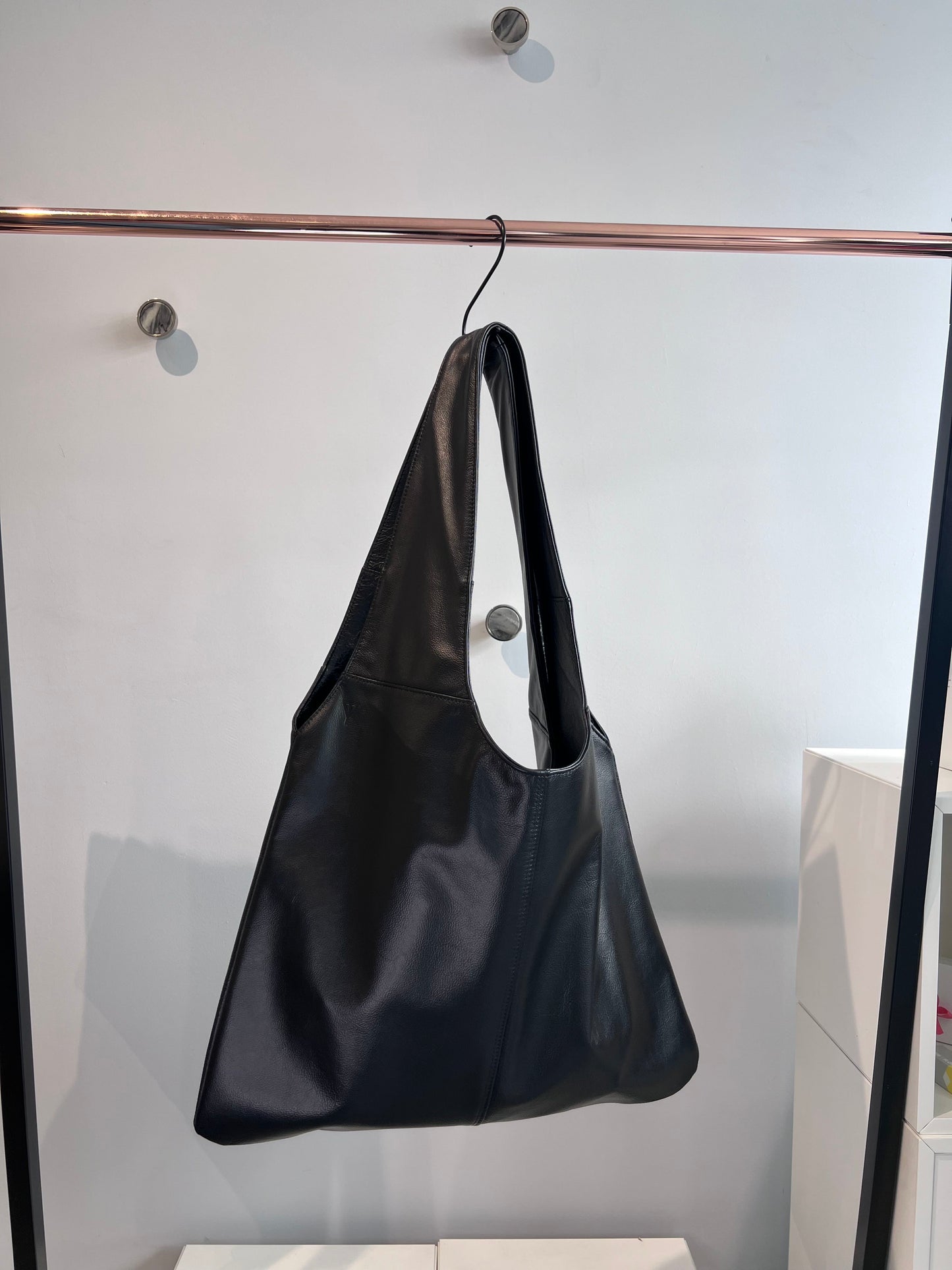 Sample - Agnes - Grained Leather Black