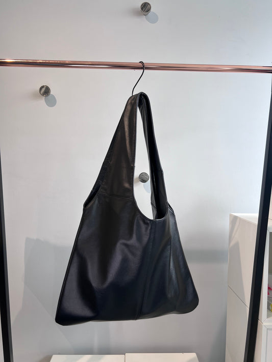 Sample - Agnes - Grained Leather Black