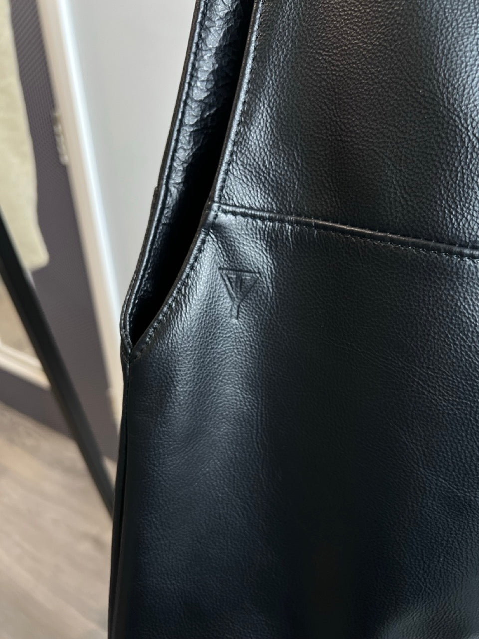 Sample - Agnes - Grained Leather Black