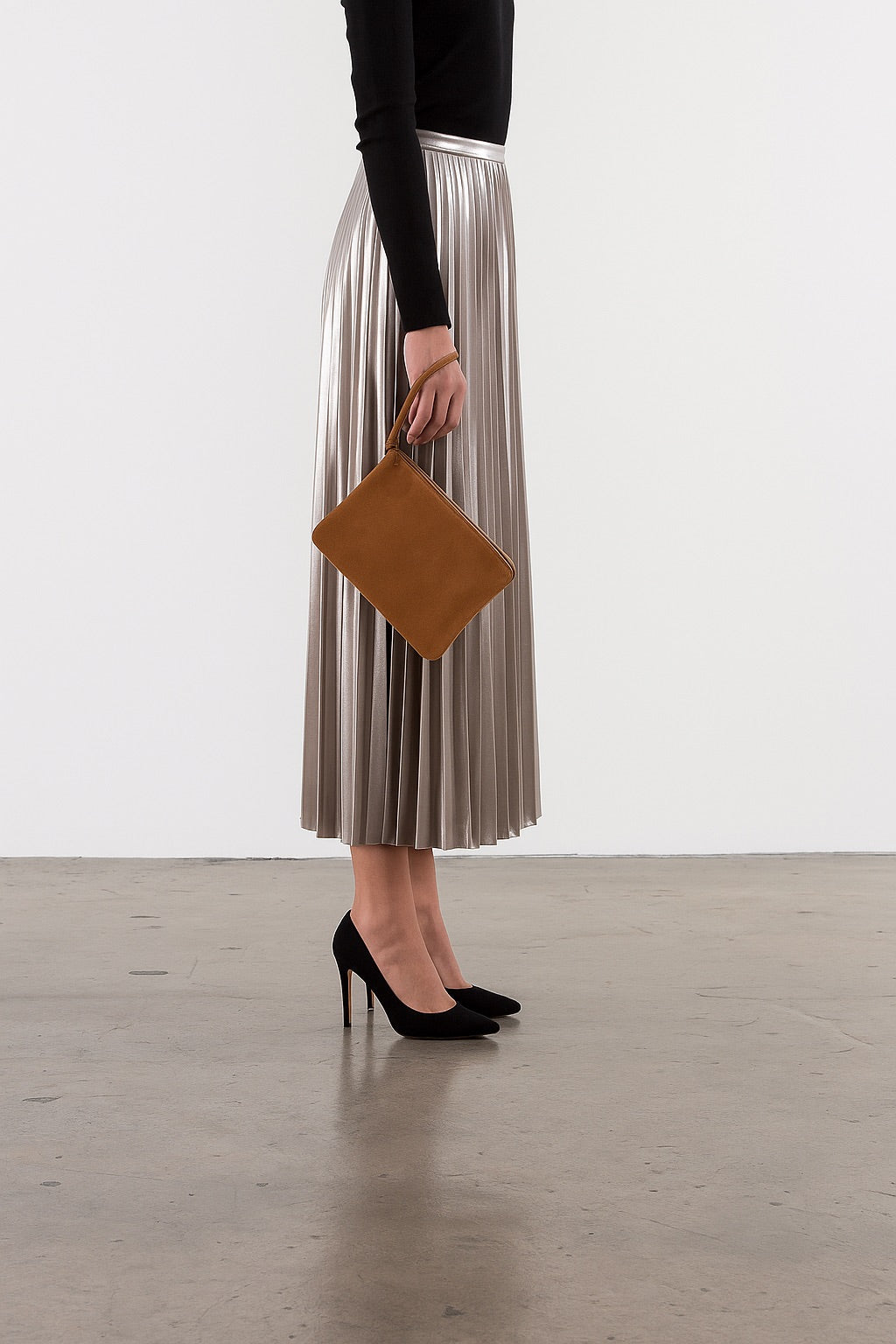 Suede Doris Clutch