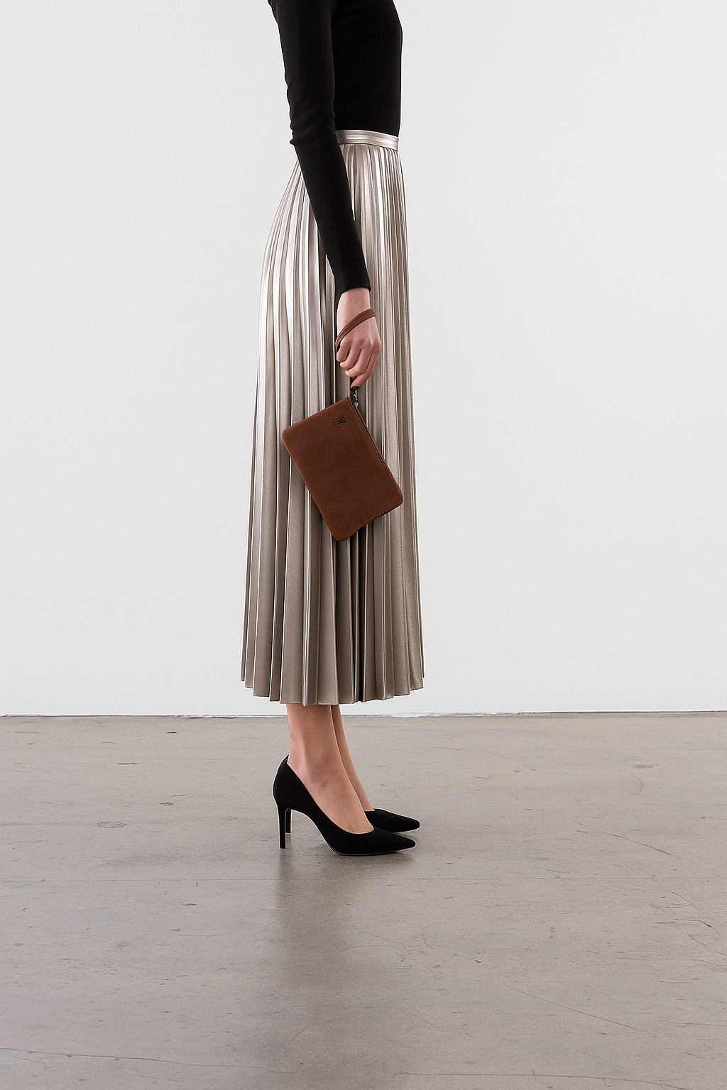 Suede Doris Clutch