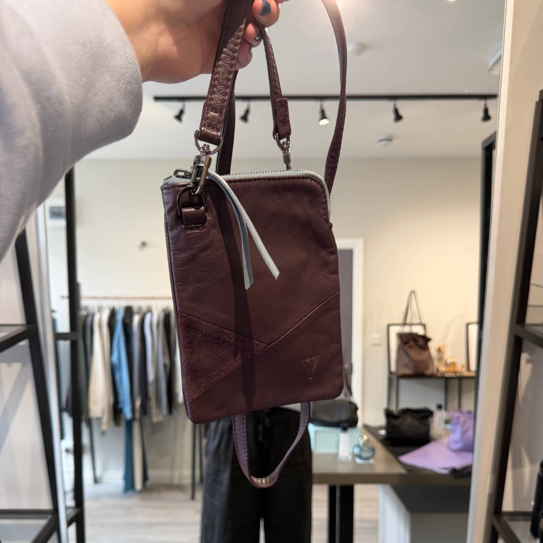 Doris Crossbody in Leather & Suede - Plum (re:deem)
